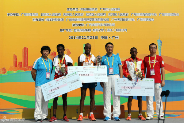 香港二四六天天彩开奖,科技成果解析_目击版85.866