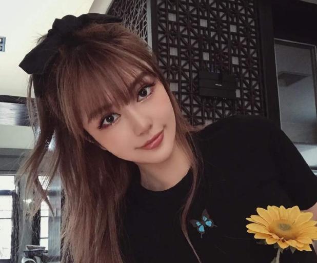 最新网红P图前后对比，审美变迁下的现象深度解析